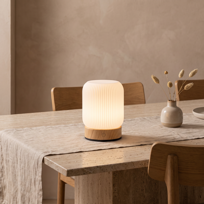 Cordless lamp used on a dining table