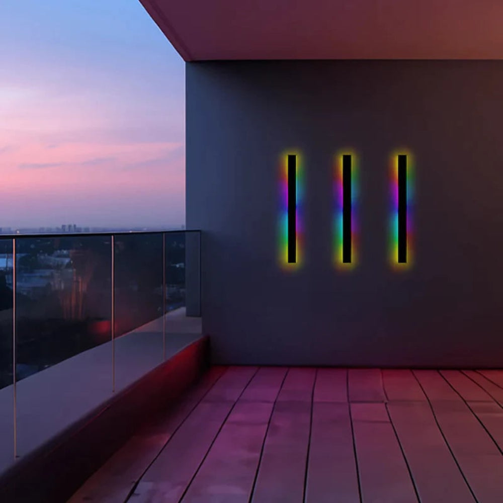 Meridian Outdoor LED Wall Light