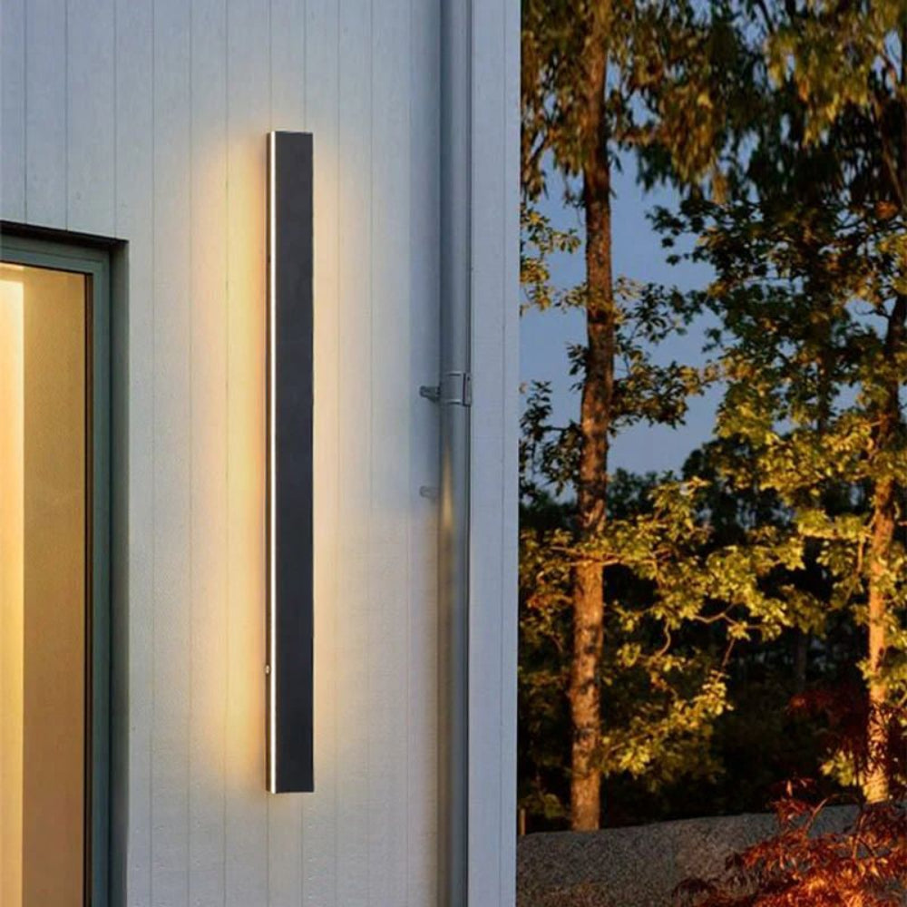 Meridian Outdoor LED Wall Light