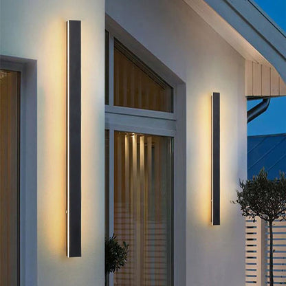 Meridian Outdoor LED Wall Light