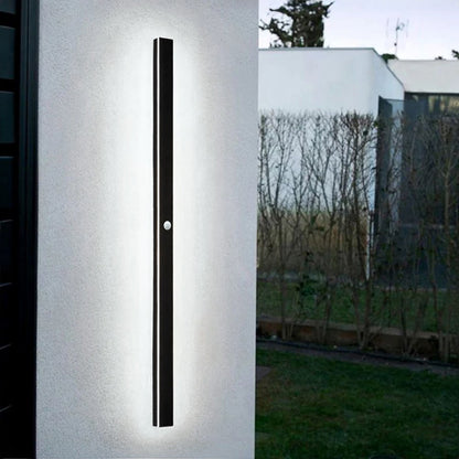 Meridian Outdoor LED Wall Light